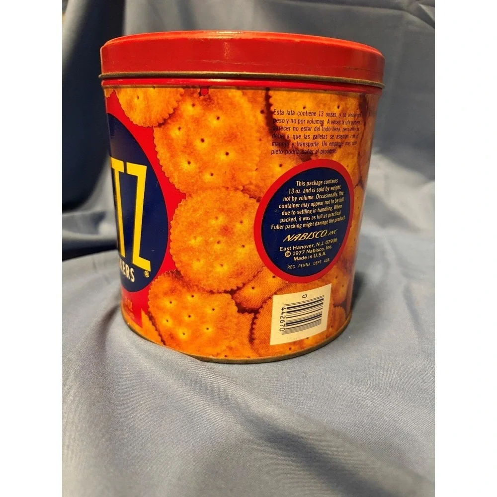 Vintage 1977 Nabisco Ritz Cracker Collectible Tin Round‎ 13 OZ Empty